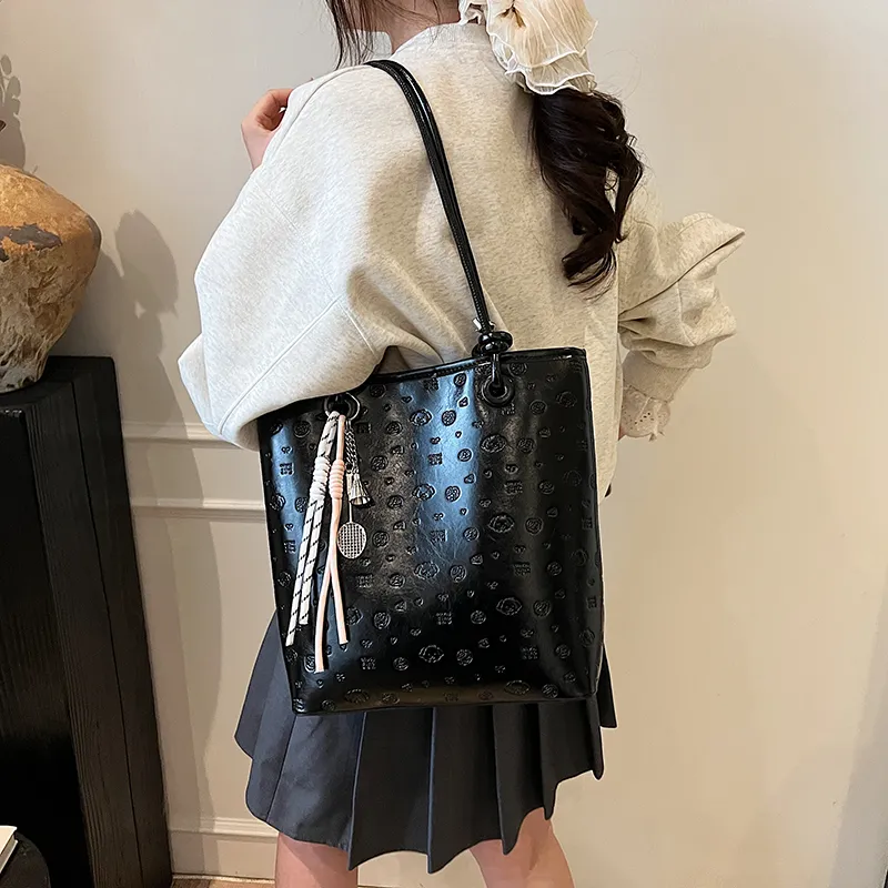 TOUTSEUL YOLO PU Shoulder Bag Women's White/Black/Blue/Pink-7