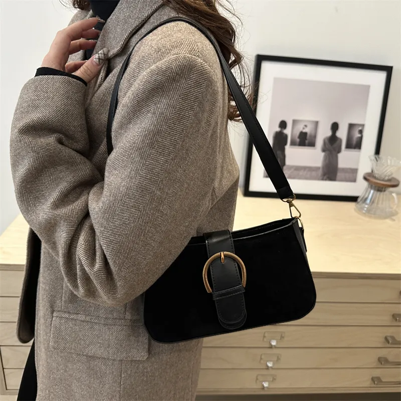 TOUTSEUL YOLO Suede Shoulder Bag Regular Women's Black/Red/Khaki/Coffee-5