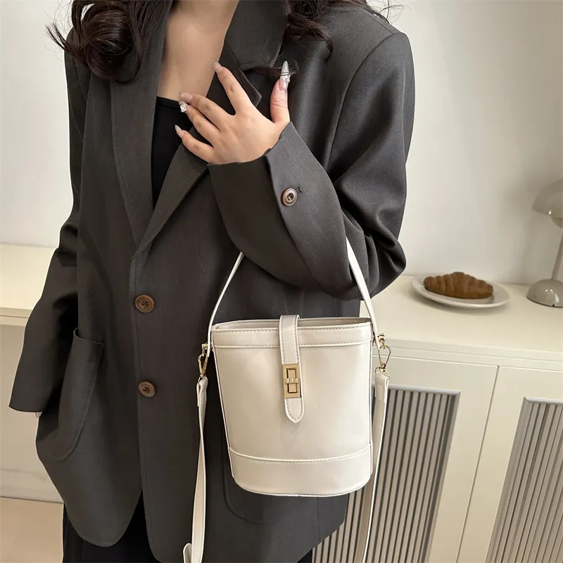 TOUTSEUL YOLO PU One Shoulder Handbag Women's Multicolor-1
