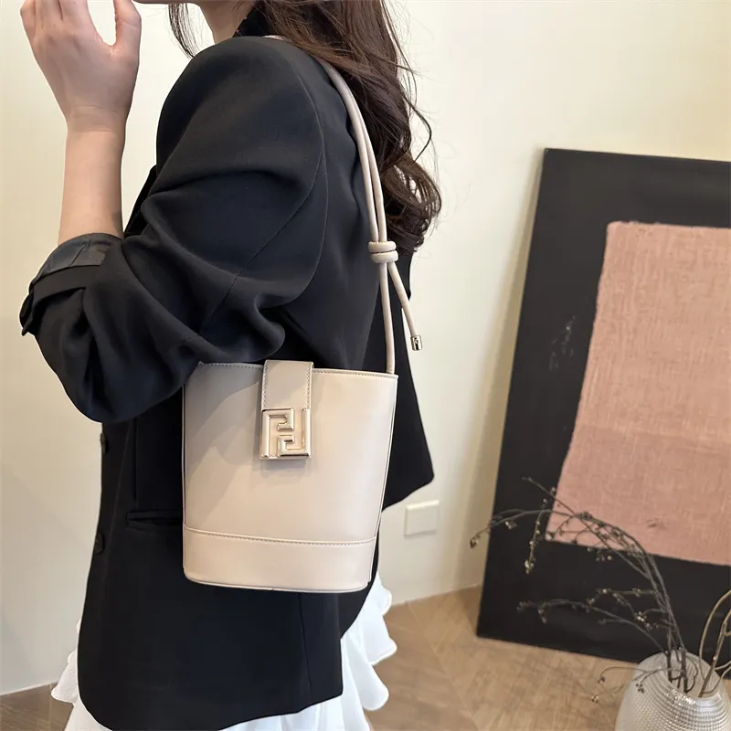 TOUTSEUL YOLO PU Bucket Bag, Shoulder Bag Women's Multicolor-15