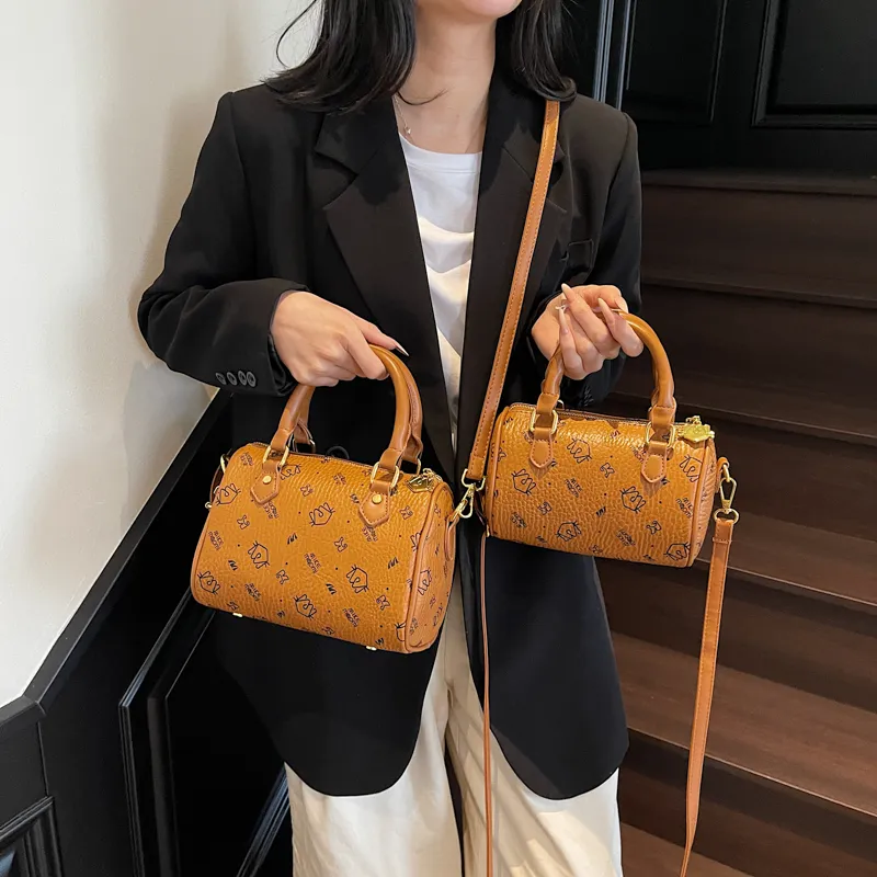 TOUTSEUL YOLO Pu One Shoulder Handbag Unisex Multicolor-17