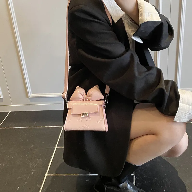 TOUTSEUL YOLO PU Shoulder Bag Women's White/Silver/Black/Pink/Blue-17