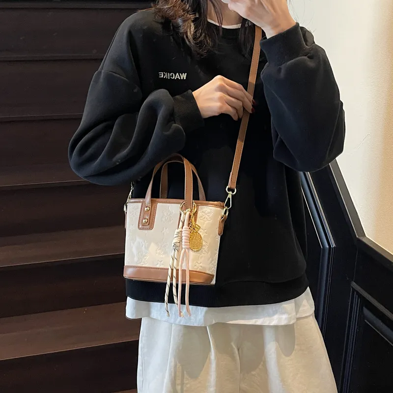 TOUTSEUL YOLO PU One Shoulder Handbag Regular Unisex Multicolor-2