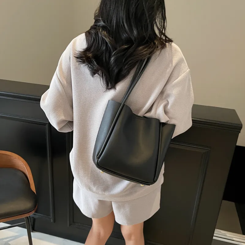 TOUTSEUL YOLO PU Shoulder Bag Women's Brown/Coffee/Black/White-15
