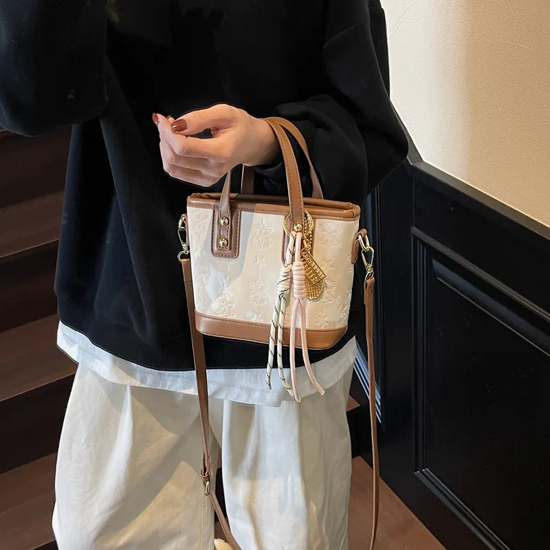 TOUTSEUL YOLO PU One Shoulder Handbag Regular Unisex Multicolor-3