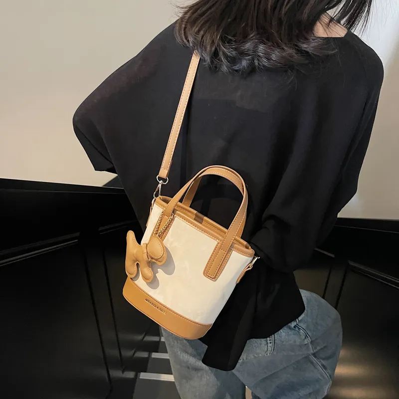 TOUTSEUL YOLO PU Handbag Regular Women's White & Khaki/White & Coffee/Black & Pink/Coffee-4