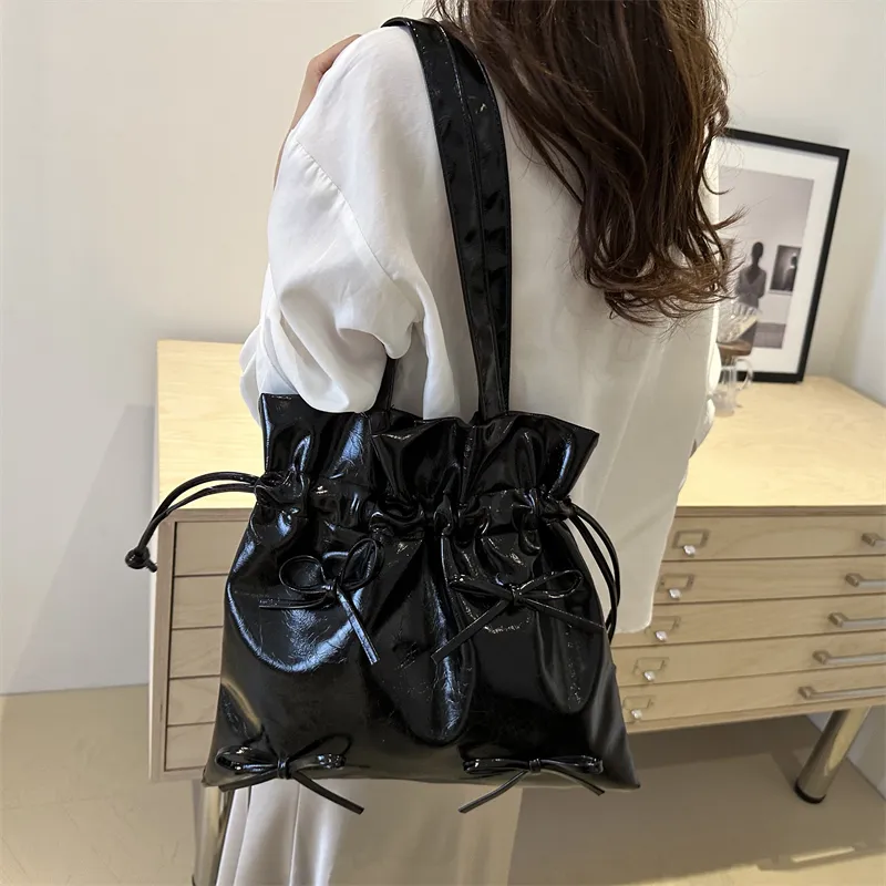 TOUTSEUL YOLO PU Tote Bag, Shoulder Bag Regular Women's White/Silver/Red/Black/Yellow-17