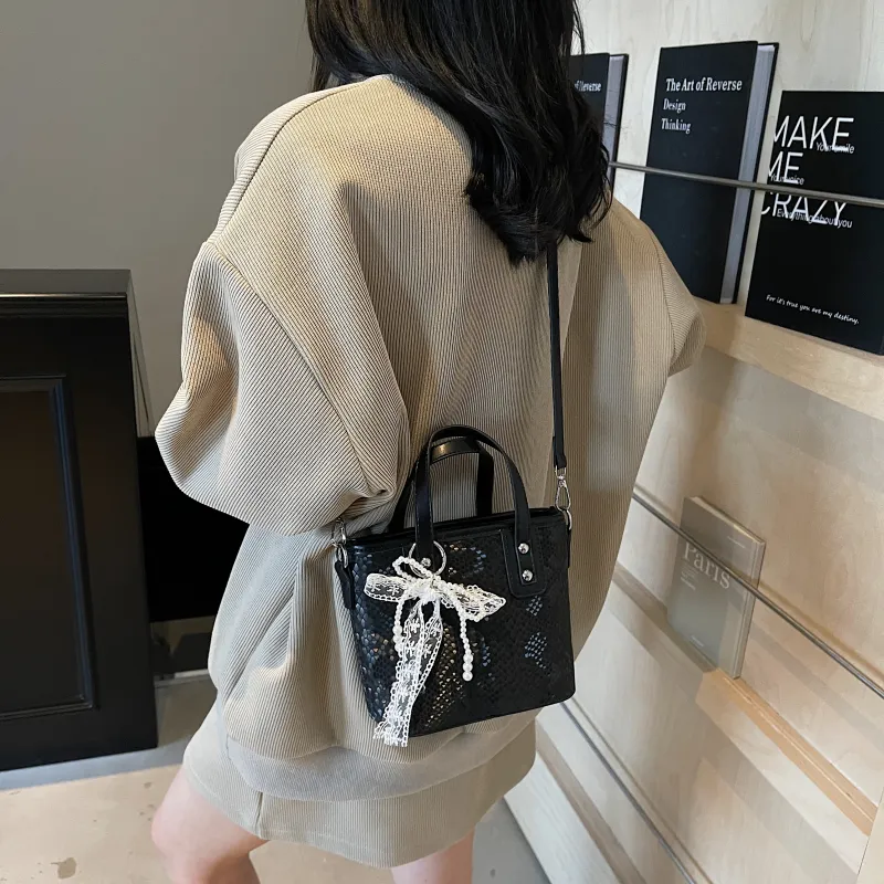 TOUTSEUL YOLO PU Handbag Women's Multicolor-14