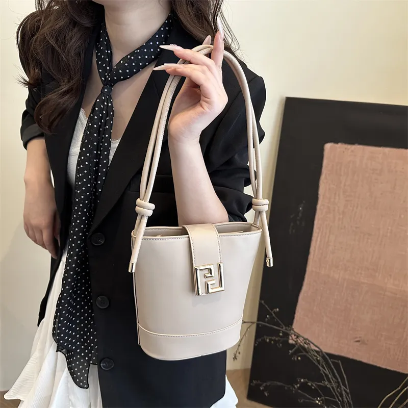 TOUTSEUL YOLO PU Bucket Bag, Shoulder Bag Women's Multicolor-13