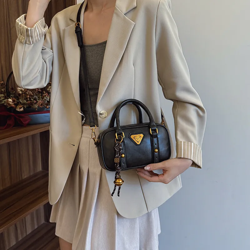 TOUTSEUL YOLO PU One Shoulder Handbag Women's Ecru/Black/Khaki/Brown-10