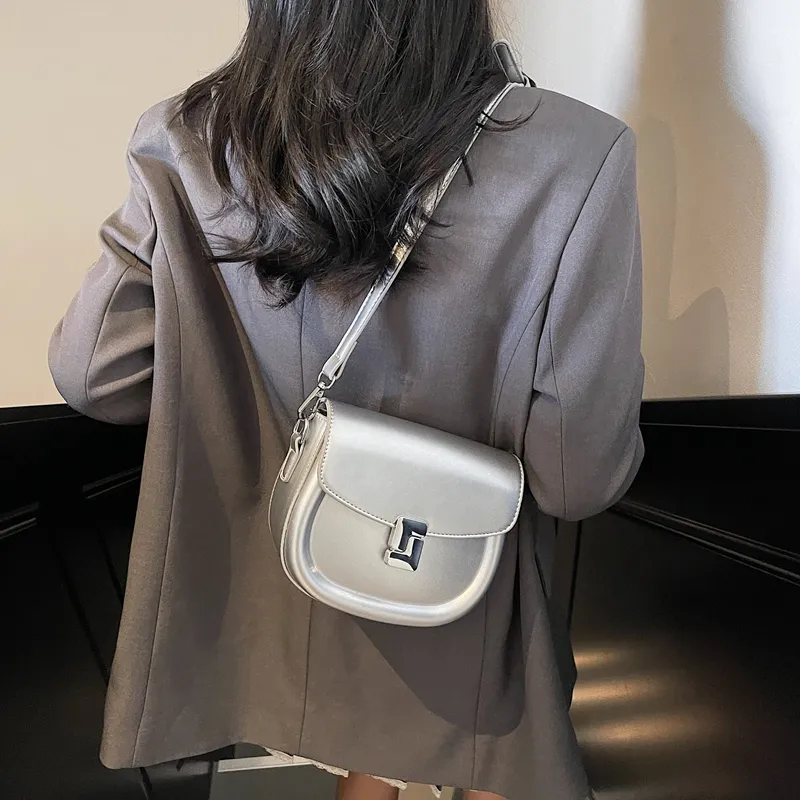 TOUTSEUL YOLO PU Shoulder Bag Women's Beige/Silver/Black/Khaki-7