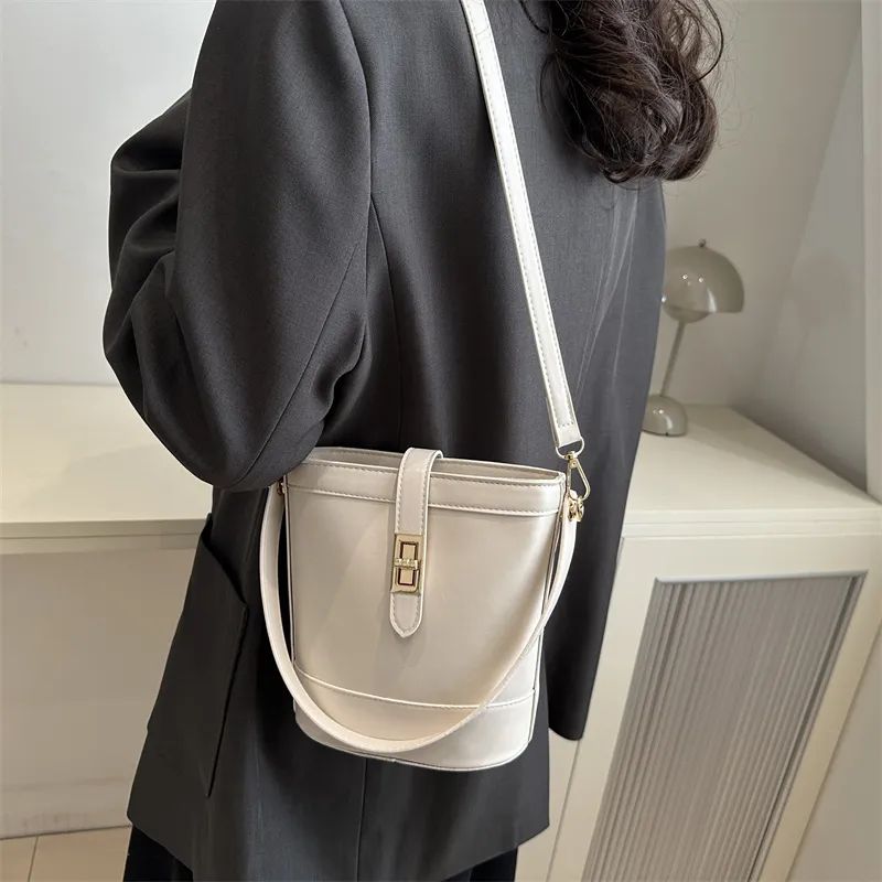 TOUTSEUL YOLO PU One Shoulder Handbag Women's Multicolor-4