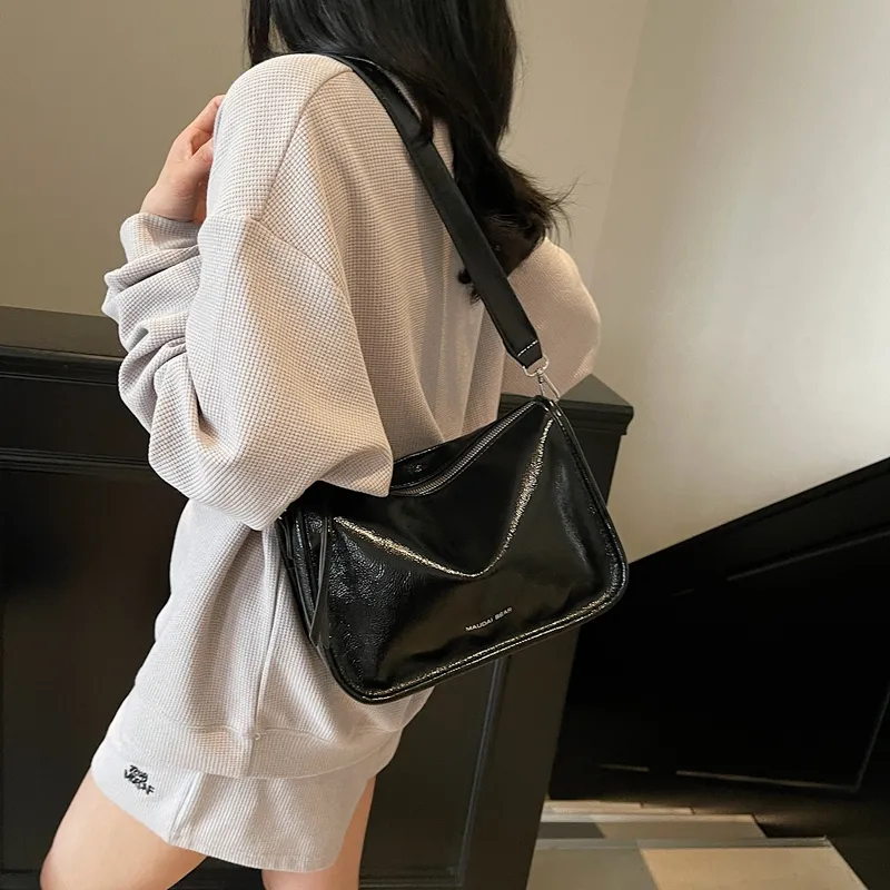 TOUTSEUL YOLO PU Shoulder Bag Regular Women's Black/Khaki/Brown/Ecru-2