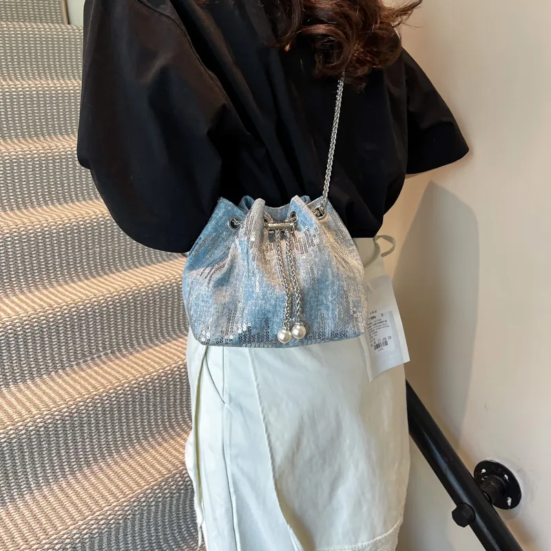 TOUTSEUL YOLO Denim Bucket Bag, Shoulder Bag Women's Black/Light Blue/Dark Blue-15