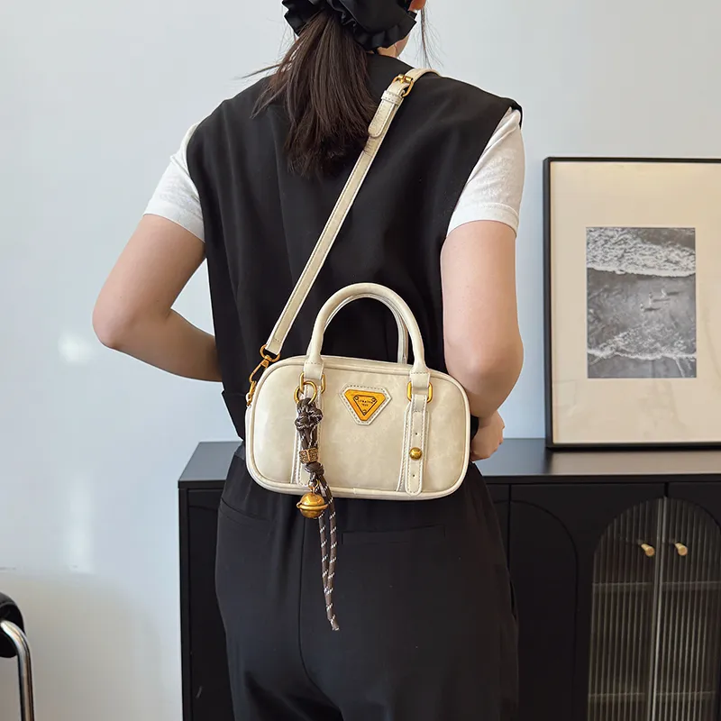 TOUTSEUL YOLO PU One Shoulder Handbag Women's Ecru/Black/Khaki/Brown-3