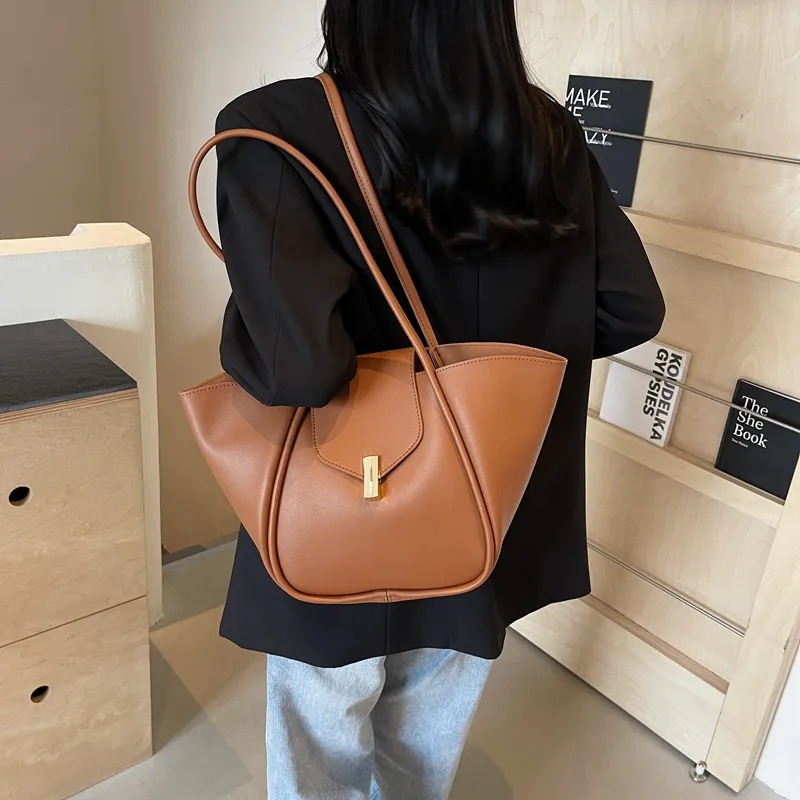 TOUTSEUL YOLO PU Shoulder Bag Women's Ecru/Black/Khaki/Coffee/Brown-25