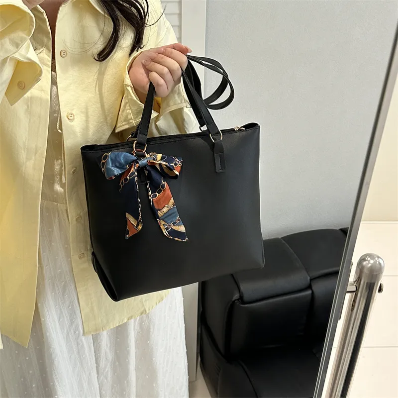 TOUTSEUL YOLO Pu Tote Bag, Shoulder Bag Regular Women's Black/Light Brown/Dark Brown-2