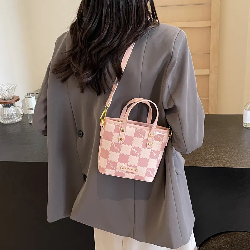 TOUTSEUL YOLO Pu One Shoulder Handbag Unisex Ecru/Pink/Brown-7