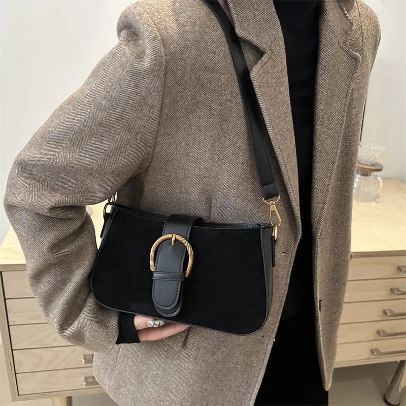 TOUTSEUL YOLO Suede Shoulder Bag Regular Women's Black/Red/Khaki/Coffee-2