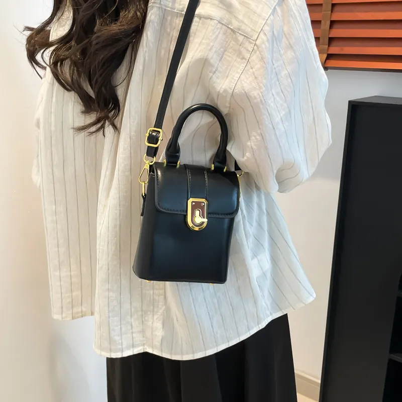 TOUTSEUL YOLO PU One Shoulder Handbag Regular Women's White/Black/Khaki-6