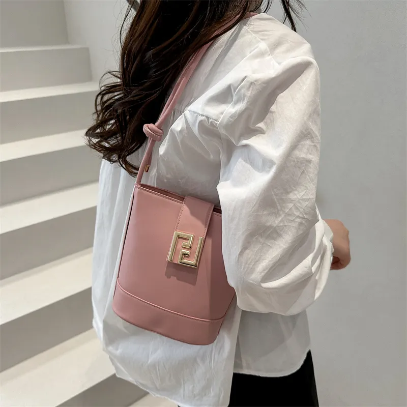 TOUTSEUL YOLO PU Bucket Bag, Shoulder Bag Women's Multicolor-23