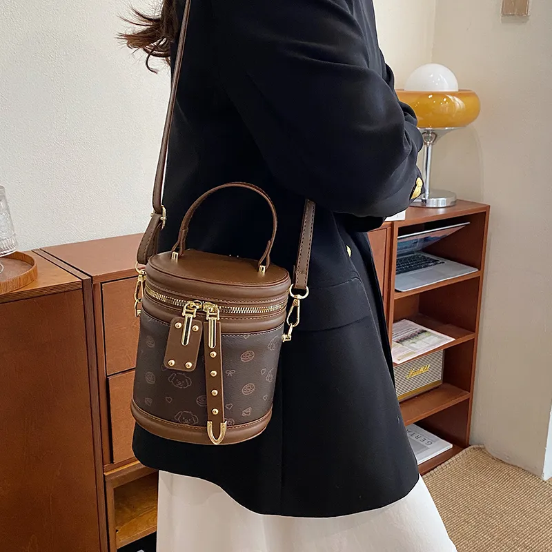TOUTSEUL YOLO PU Bucket Bag, Crossbody Handbag Women's White/Brown-11