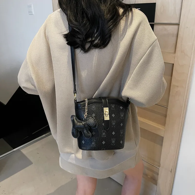 TOUTSEUL YOLO PU Shoulder Bag Women's White & Brown/White & Black/Black & Pink/Brown-12