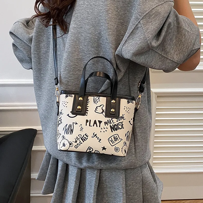 TOUTSEUL YOLO PU Shoulder Bag Women's Black/Pink/Blue/Brown-3