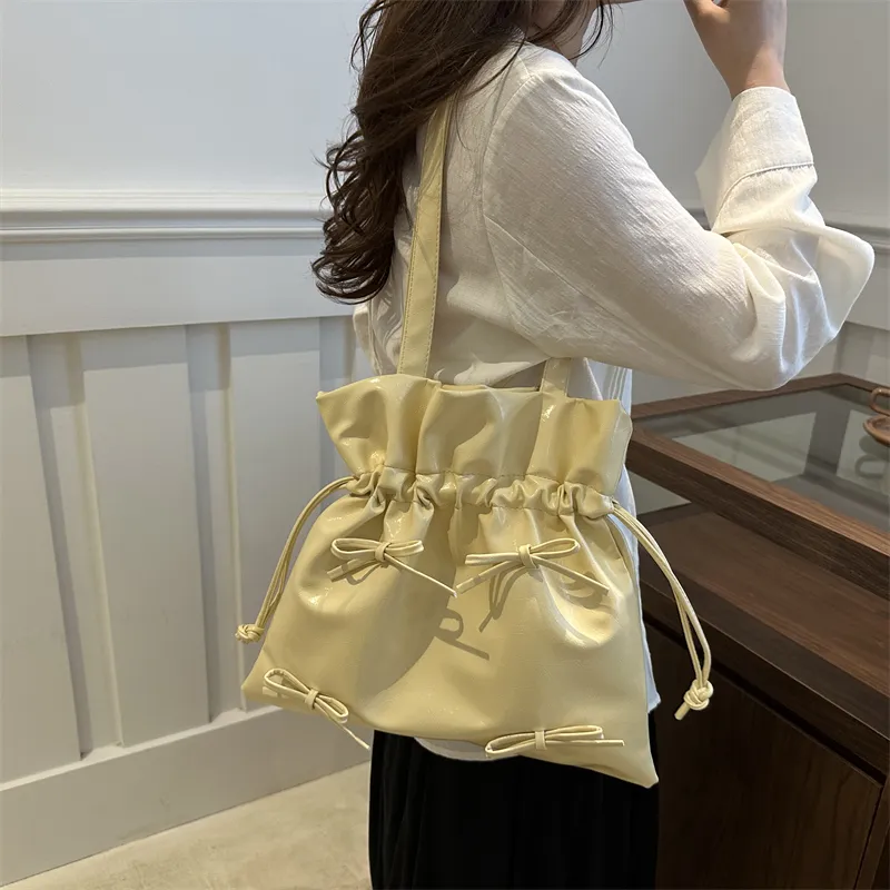 TOUTSEUL YOLO PU Tote Bag, Shoulder Bag Regular Women's White/Silver/Red/Black/Yellow-27