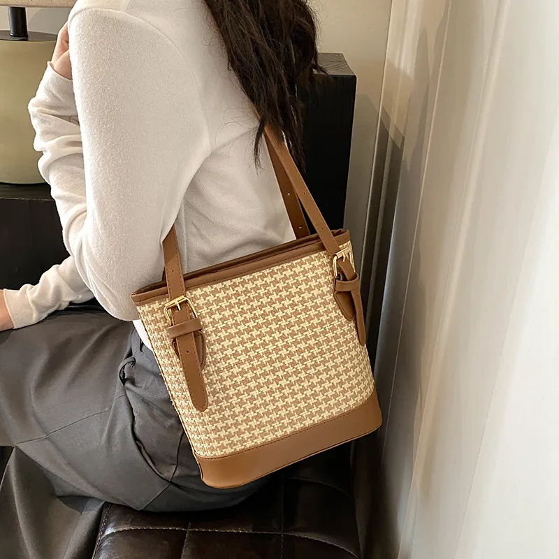 TOUTSEUL YOLO Straw Woven Shoulder Bag Women's Multicolor-20