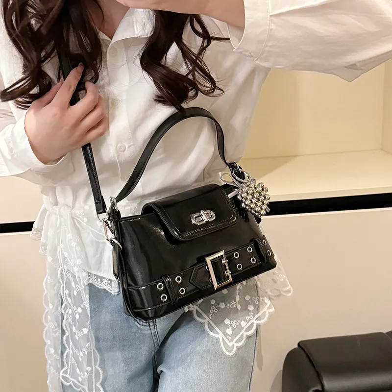 Dusen Kangaroo PU Shoulder Bag Women's White/Black/Purple/Yellow/Pink-10