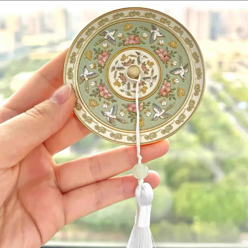 Future Maple Traditional Chinese Style, Qu Rào Flower Branch Handheld, Portable On The Go Make Up Mirrors-3