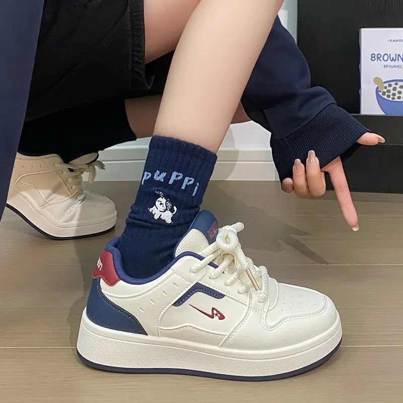 RENBEN Non slip Lightweight Low Top Skateboard Shoes Women's Beige Dark Blue-6