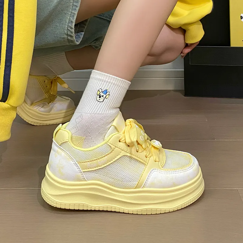 RENBEN Lightweight And Breathable Low Top Skateboard Shoes Women's Yellow-6