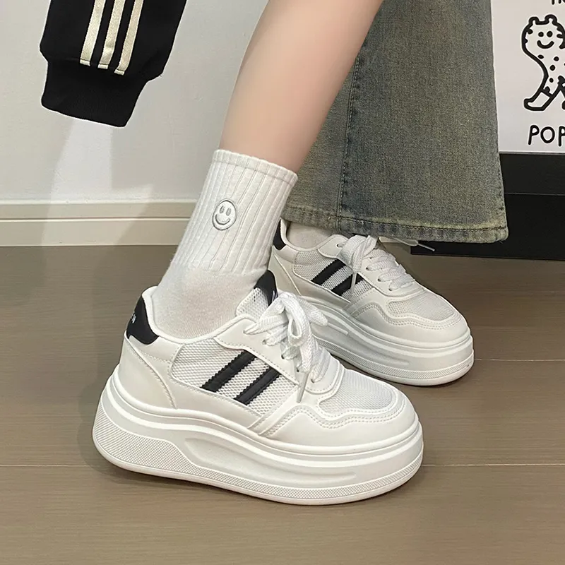 RENBEN Breathable Height Increase Low Top Skateboard Shoes Women's Black White-5