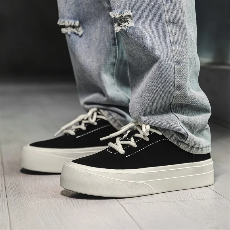 Colorful Creations Skateboard Shoes Men Low Top Black/Camel-12
