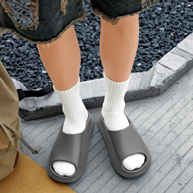 Colorful Creations EVA Cut Out Slip Resistant Abrasion Resistant Odor Resistant Quiet Slide Slippers Men's-10