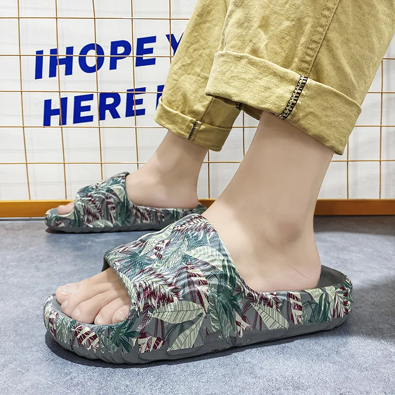 Colorful Creations EVA Slip Resistant Abrasion Resistant Odor Resistant Quiet Slide Slippers Men's-9