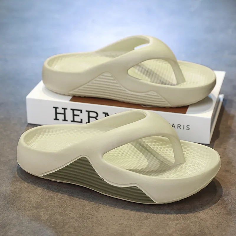 Colorful Creations Flip Flops Men's-11