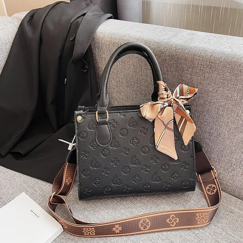 Yalu PU Crossbody One Shoulder Handbag Women's White/Black-5