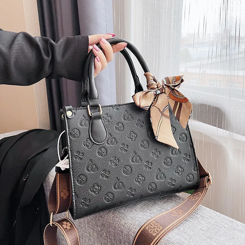 Yalu PU Crossbody One Shoulder Handbag Women's White/Black-6