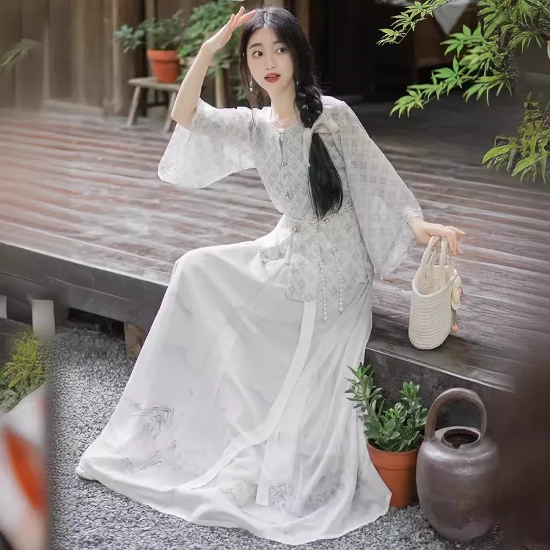 MDEHT Hanfu Women's Round Neck Top+Camisole+Pleated Skirt-3
