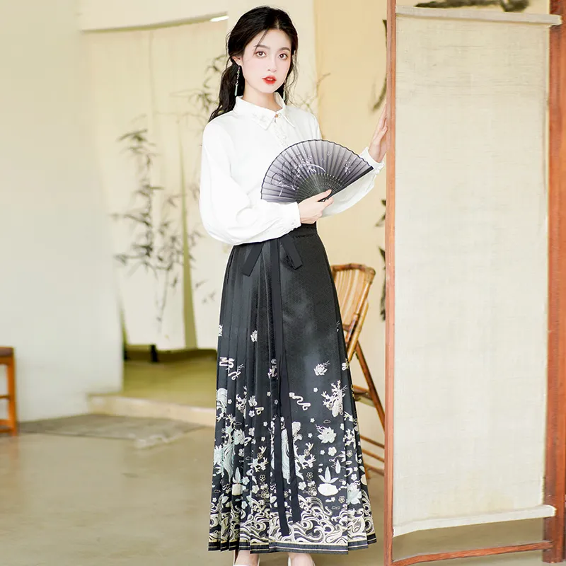 MDEHT Hanfu Women's White Shirt+Black Mamianqun Skirt Set-4