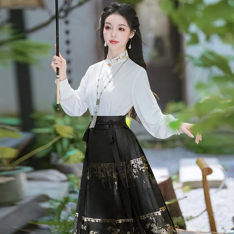 MDEHT Hanfu Women's White Top + Black Horse Face Skirt-2