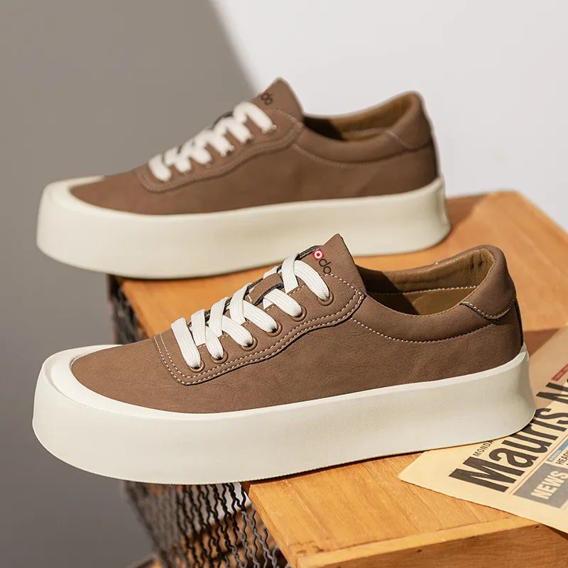 Red Bean Low Top Skateboard Shoes Men's-1