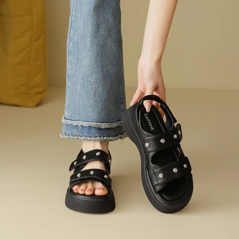 DAPHNE Beach Sandals Women's Black/Ecru-4