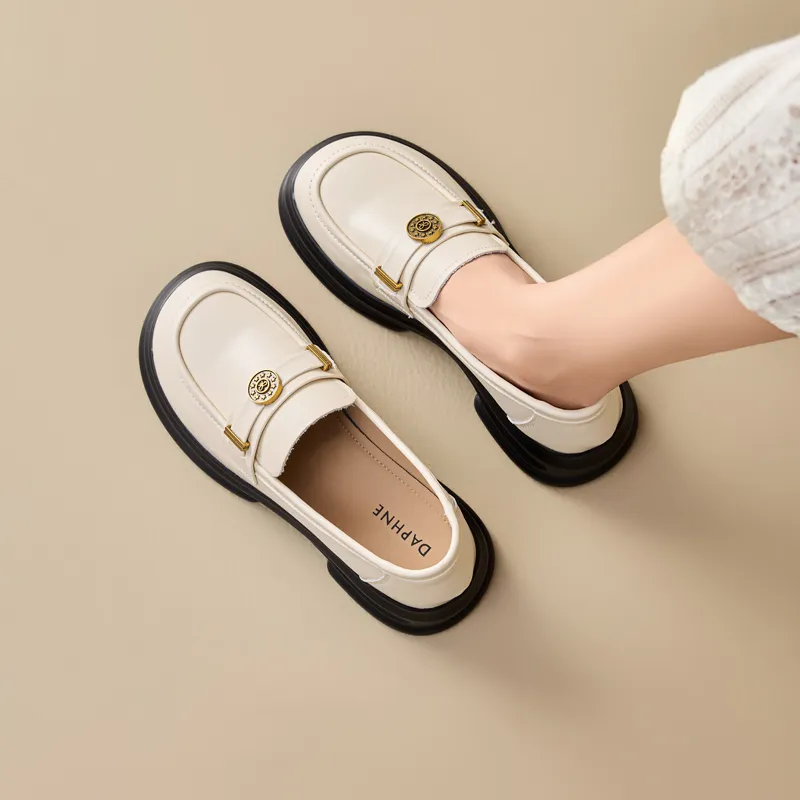 DAPHNE Loafers Women's Black/Ecru-7