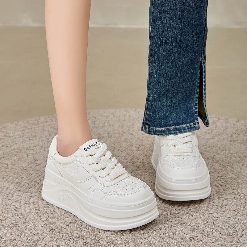DAPHNE Low Top Skateboard Shoes Women's-5