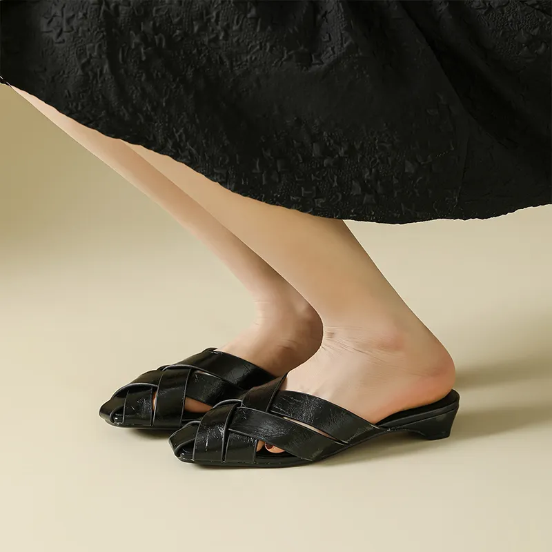 DAPHNE Rubber Sole Slip Resistant Closed Toe Slippers Women's-1