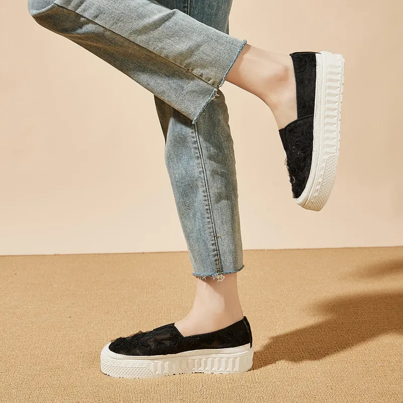 DAPHNE Low Top Casual Shoes Women's-1